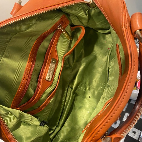 ANTONIO MELANI BURNT IRANGE LEATHER HAND BAG - Picture 6 of 7